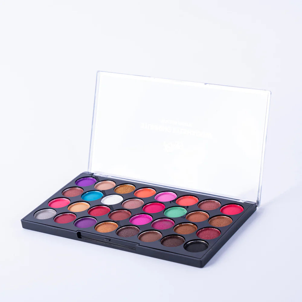 Stunning 32 in 1 Eyeshadow Kit